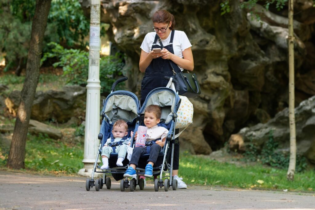 mother-7351680_1280